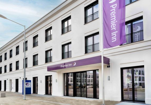 Regensburg_Premier_Inn_City_01